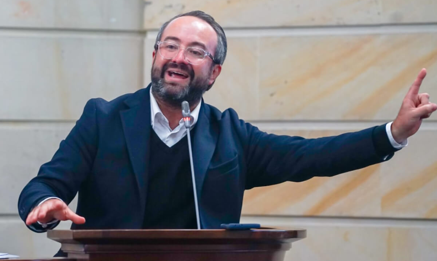 Ciro Ramírez regresaría al Congreso para votar la consulta popular, pese a estar en juicio