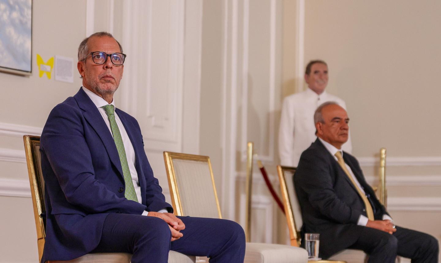 Red ciudadana pide suspensión de Saade por presunta extralimitación en caso pasaportes