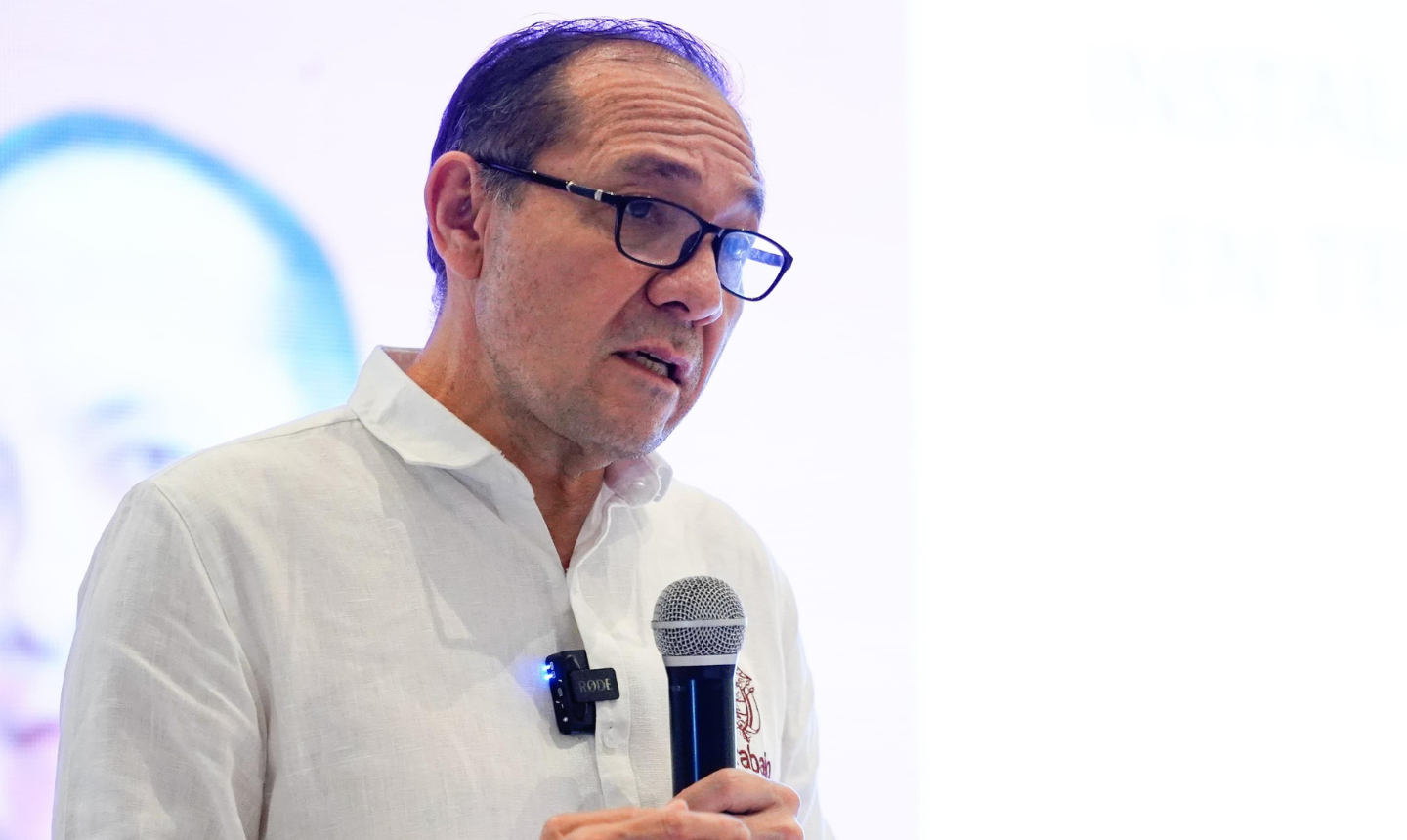 MinTrabajo se ausentará del congreso de la Andi por no invitar al presidente Petro