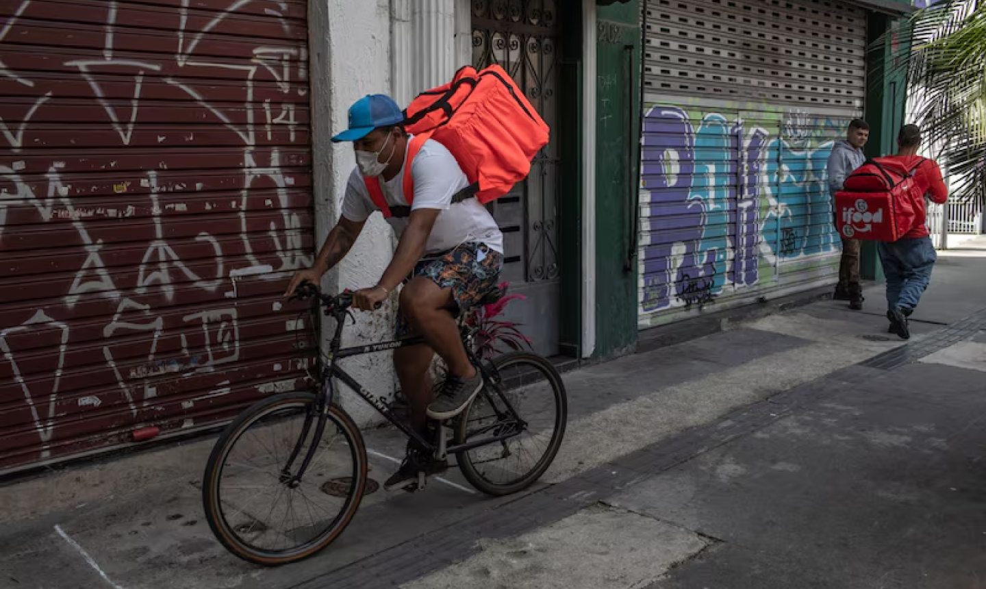 Consulta popular incluye a domiciliarios y conductores de apps: Gobierno busca garantizar sus derechos laborales