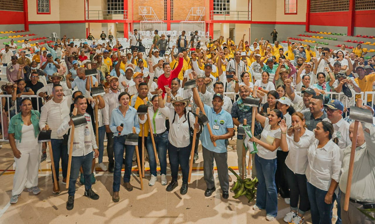 Petro convoca sesiones extras para retomar discusión de la reforma a la salud