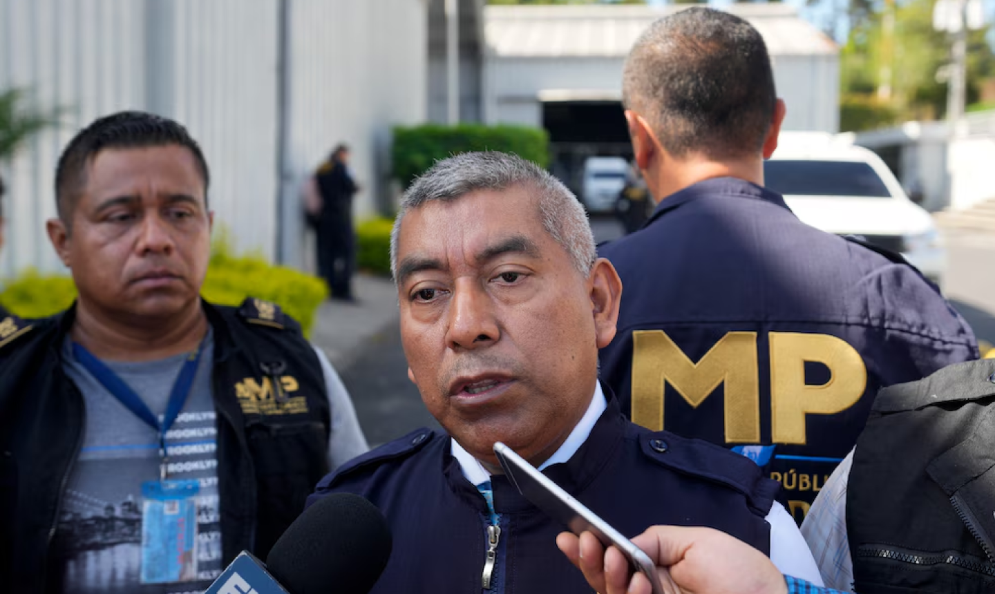 ¿Por qué ordenaron la captura de Luz Adriana Camargo e Iván Velásquez en Guatemala? Esta es la historia detrás del caso