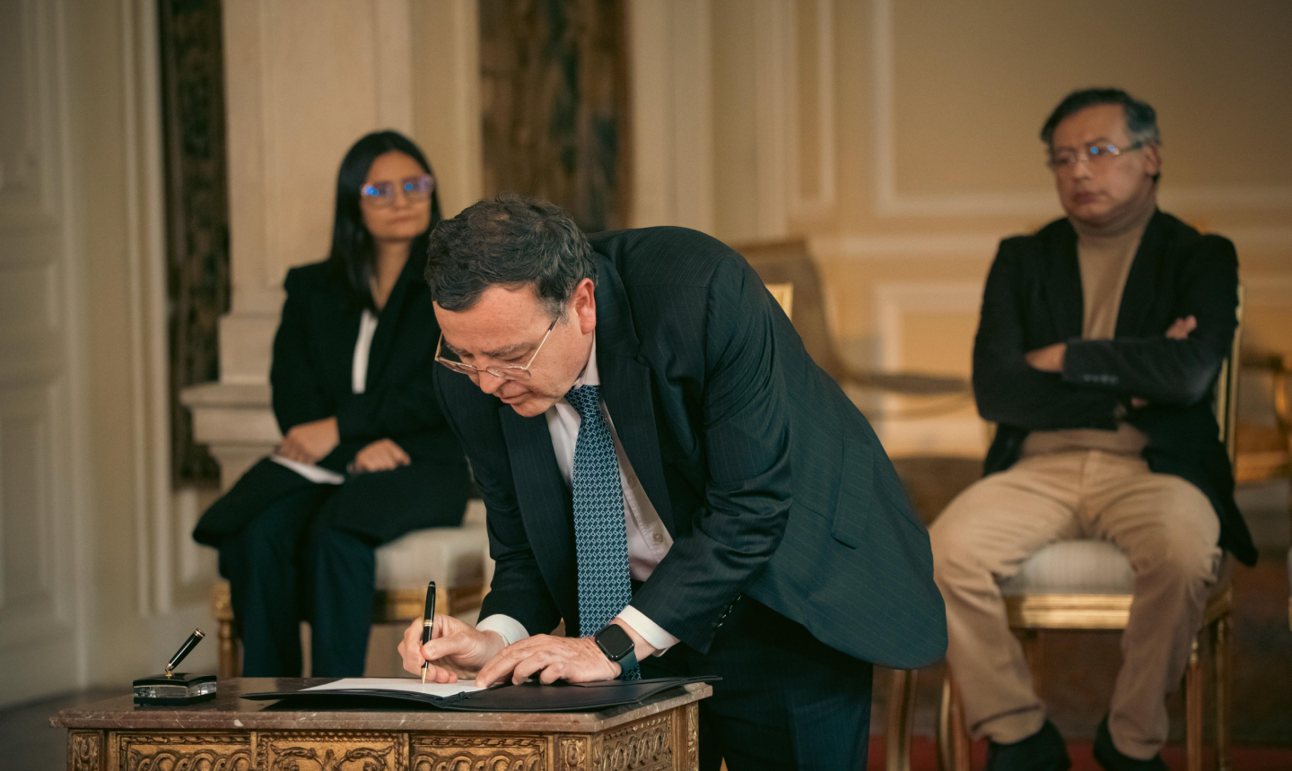 Gobierno, JEP y ARN firman acuerdo para financiar sanciones restaurativas de excombatientes y militares