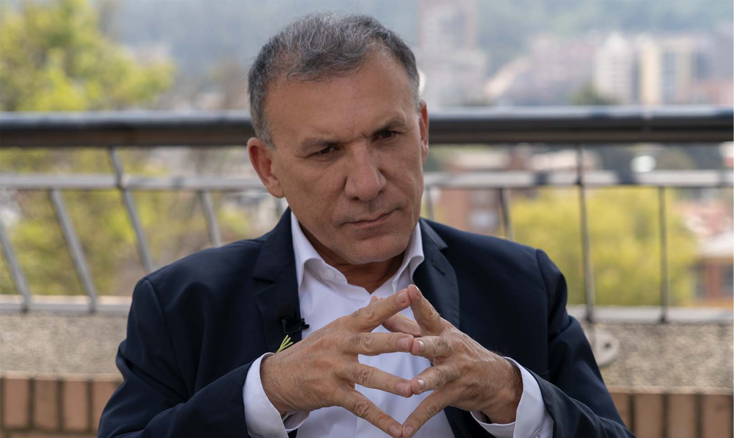 Roy Barreras deja la embajada en Reino Unido y regresa a Colombia: ¿se alista para 2026?