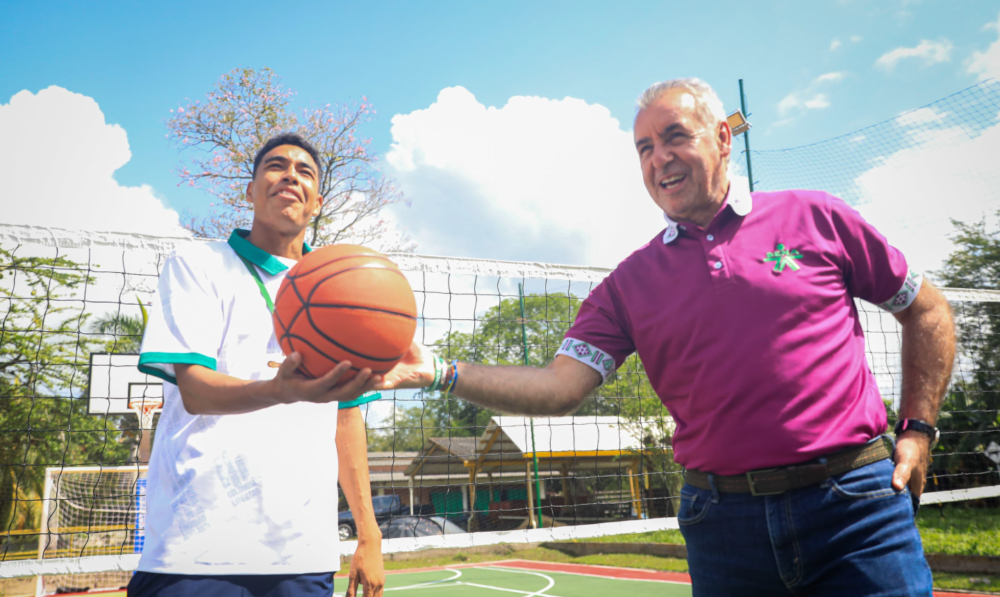 SENA inaugura cancha múltiple en Puerto Boyacá para fortalecer el bienestar de sus aprendices