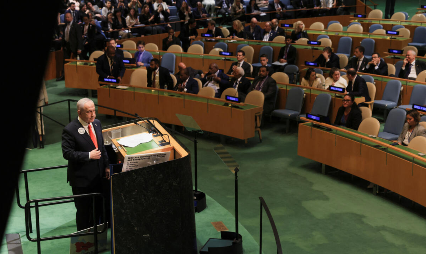 Decenas de delegados abuchearon y abandonaron la sala durante el discurso de Netanyahu en la Asamblea General de la ONU
