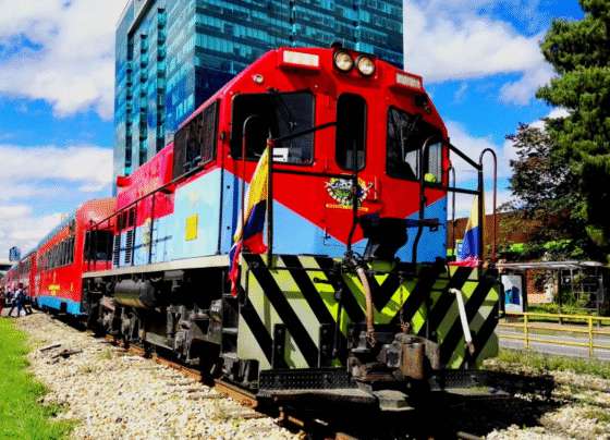 Tren turístico