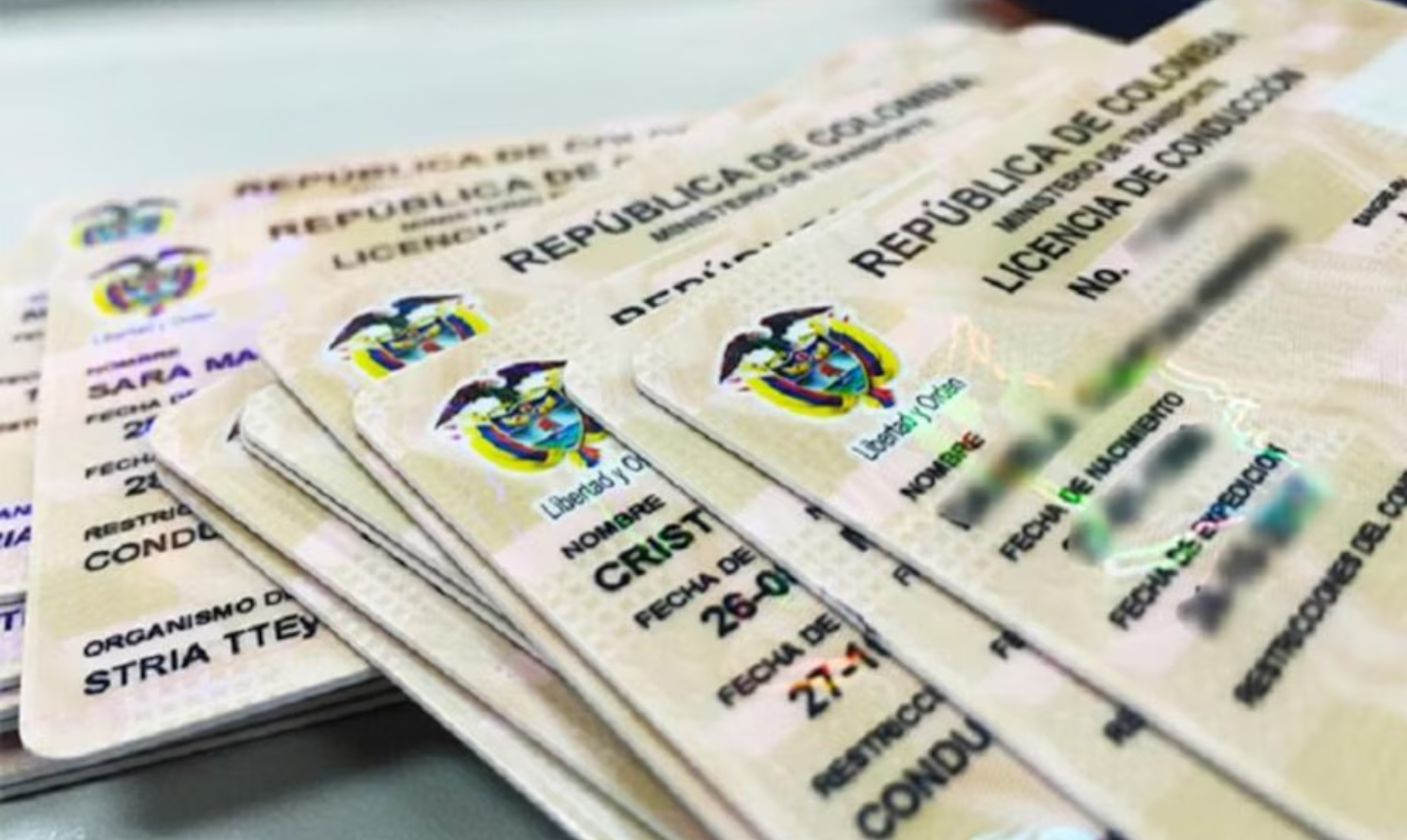 Gobierno cambia reglas para sacar la licencia de conducción en Colombia: así será el nuevo proceso desde 2026
