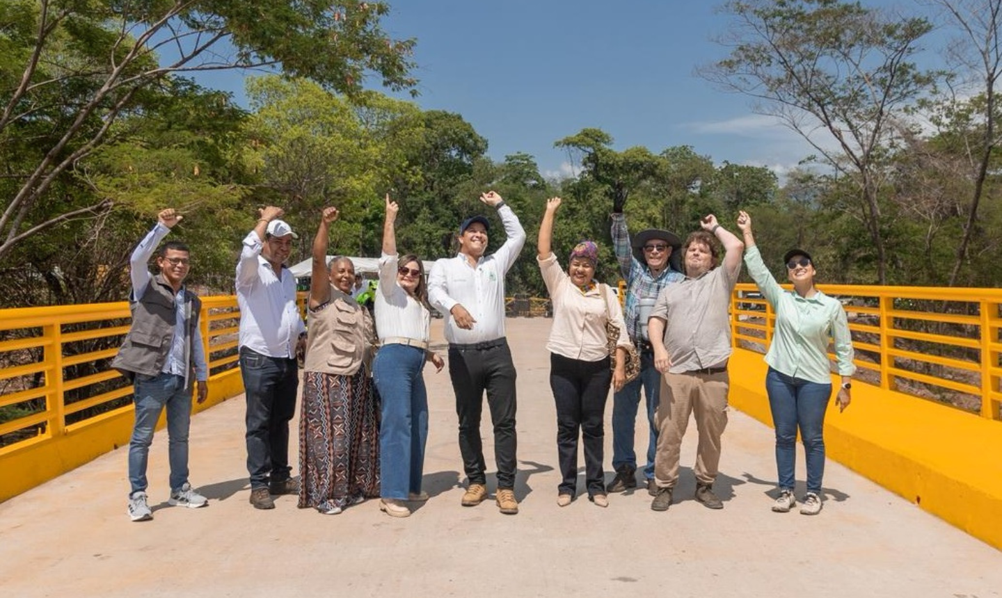 Histórico: Gobierno conecta el campo guajiro con millonaria vía de $41 mil millones
